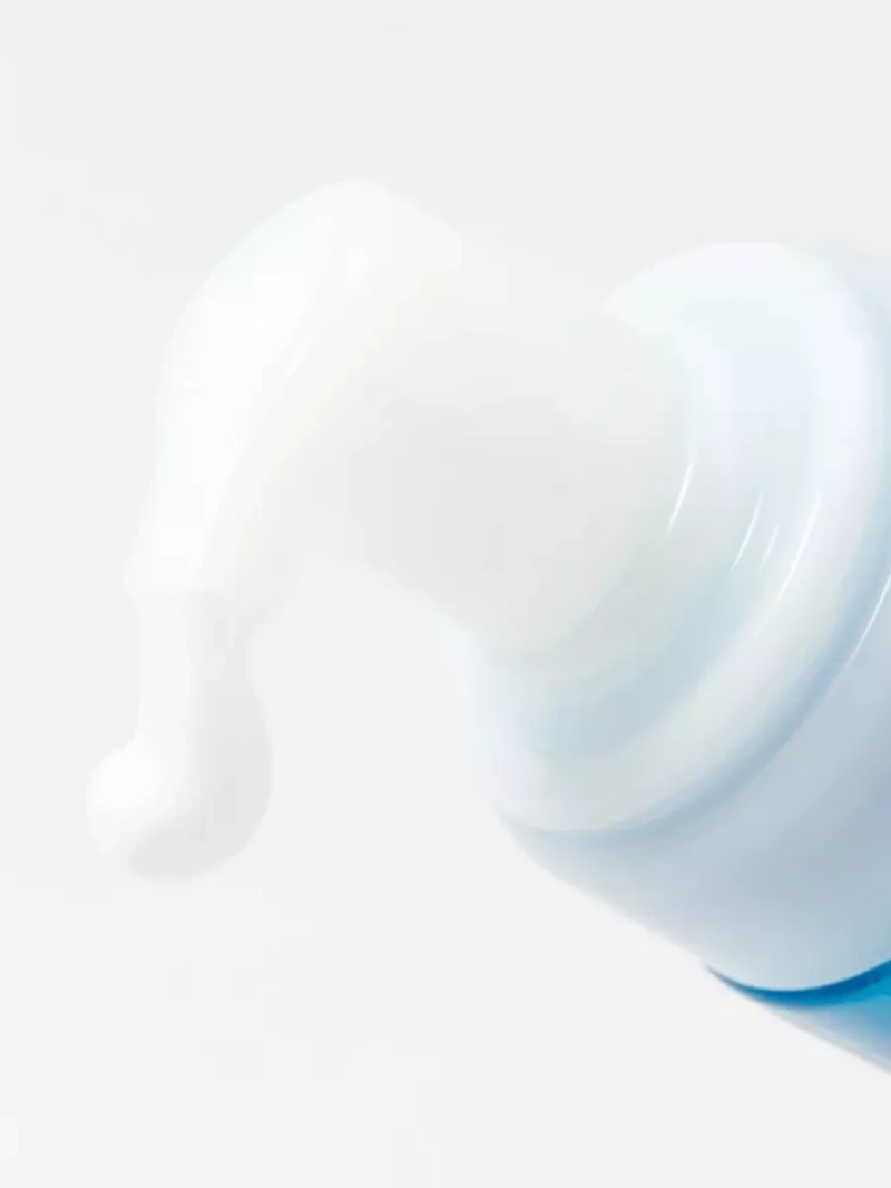 Мицеллярная пенка для умывания и очищения лица